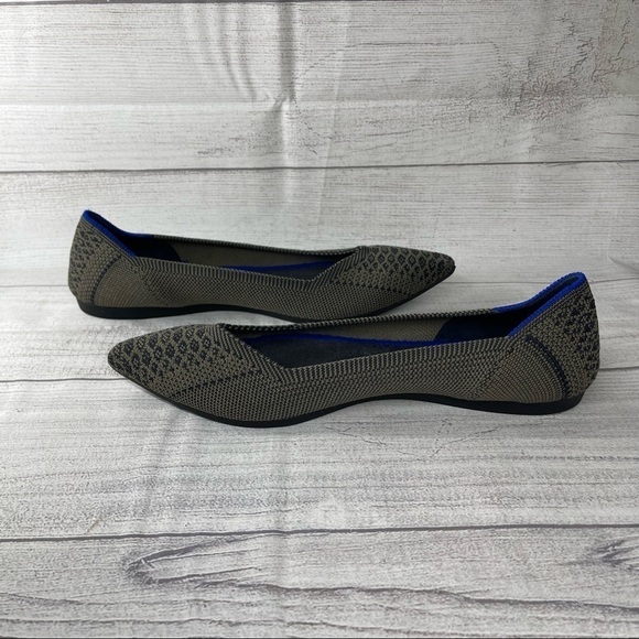 Rothy’s Rare Women’s 8 Retired Walnut Python Print Point Flats. - Picture 7 of 11